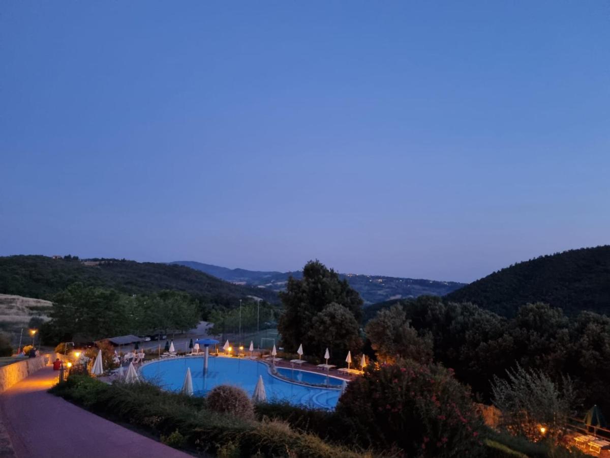 Glamping Le Tegole Hotel Riparbella Exterior photo