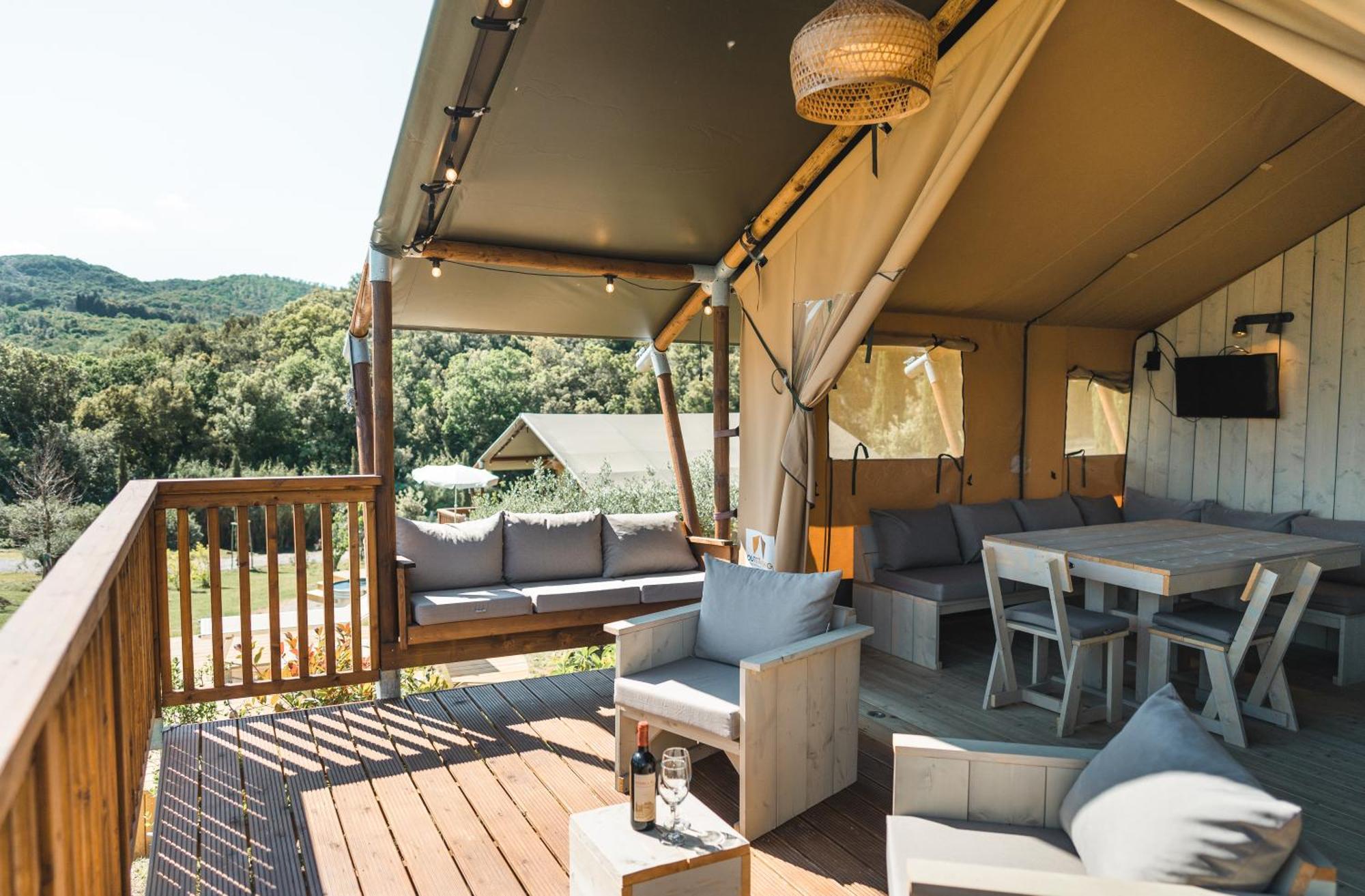 Glamping Le Tegole Hotel Riparbella Exterior photo